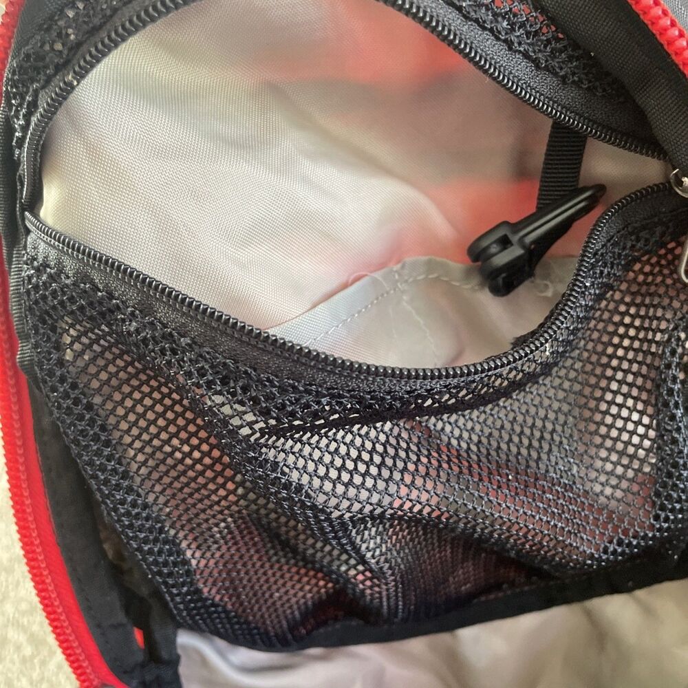 Vintage Eddie Bauer First Ascent Little Tahoma 30 Mountaineer Travel Backpack - Picture 16 of 16
